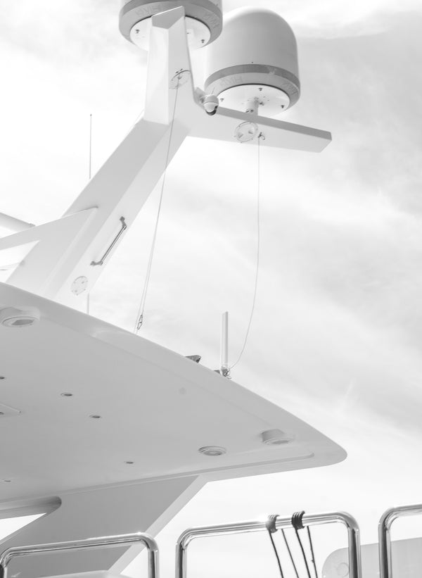 WHITE ASCENT