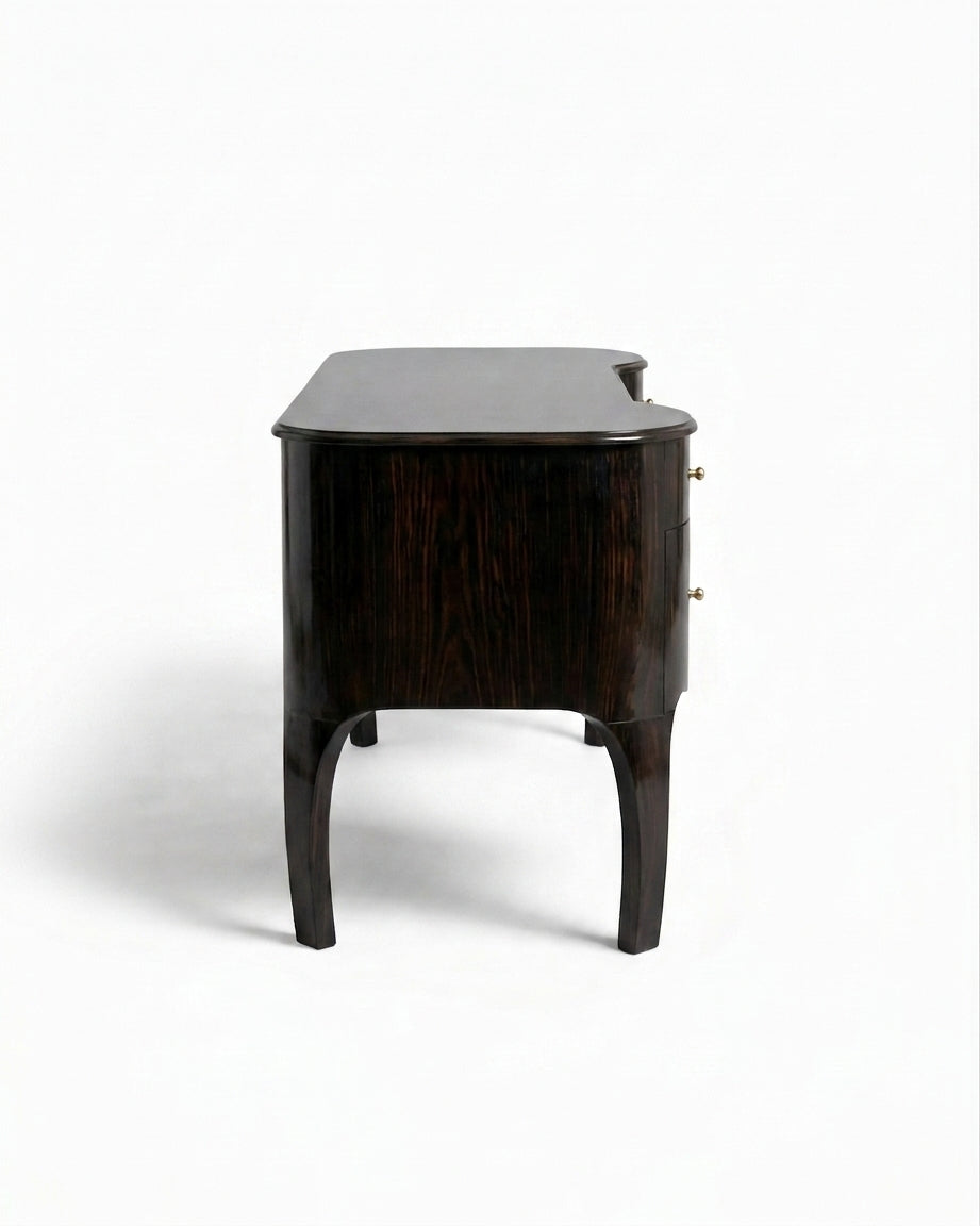 FERRAT Ebony Lacquer variant:ebony-lacquer